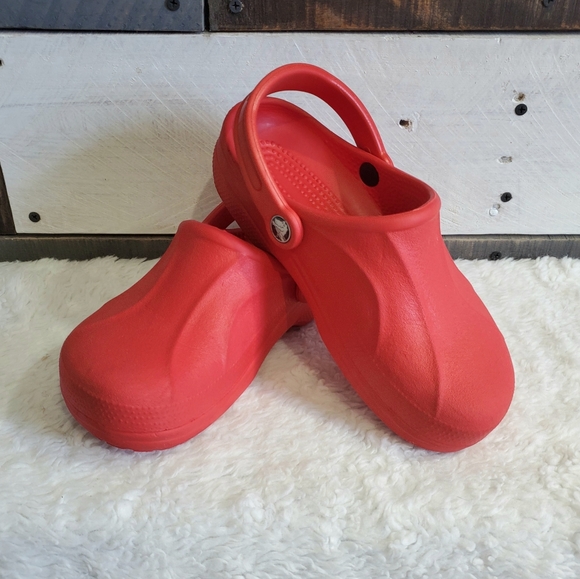 black crocs without holes